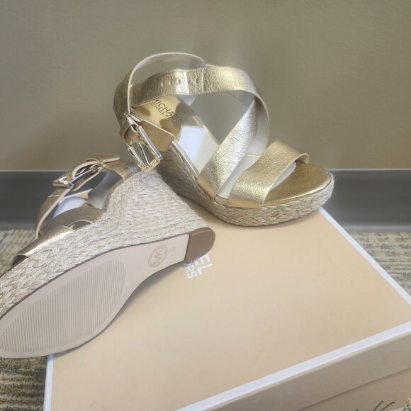 MICHAEL KORS GOLD ESPADRILLE "GIOVANNA" SIZE 6.5 - Picture 4 of 4